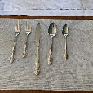 alcove Rose 66-Pc.  Stainless Steel set